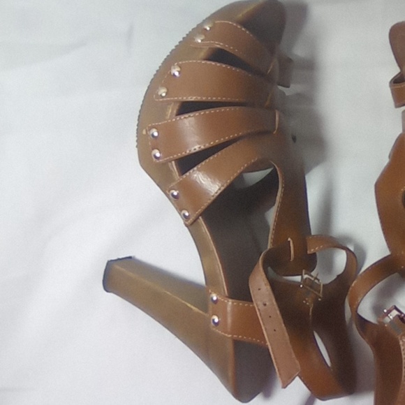 Women Heels size 10 Brown - Picture 6 of 8